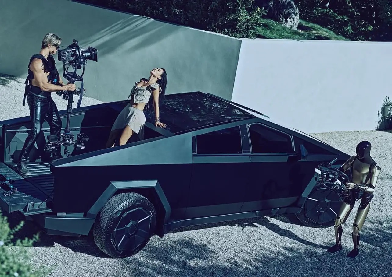 Kim Kardashian’s Perfect Magazine shoot.jpeg