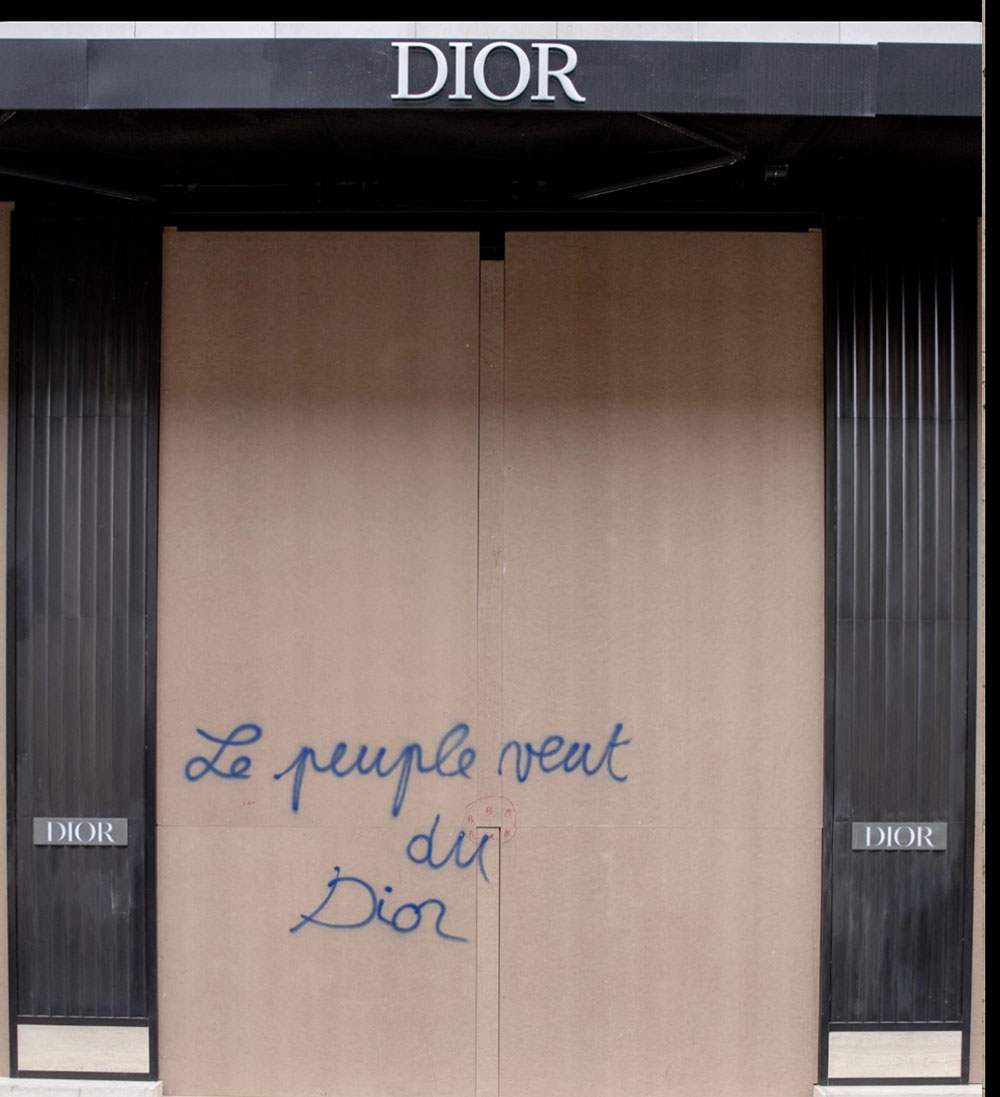 EIPCover_2026_10_29_Paris_Burning_5.jpg