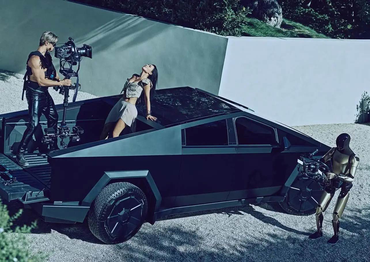 Kim Kardashian’s Perfect Magazine shoot.jpeg
